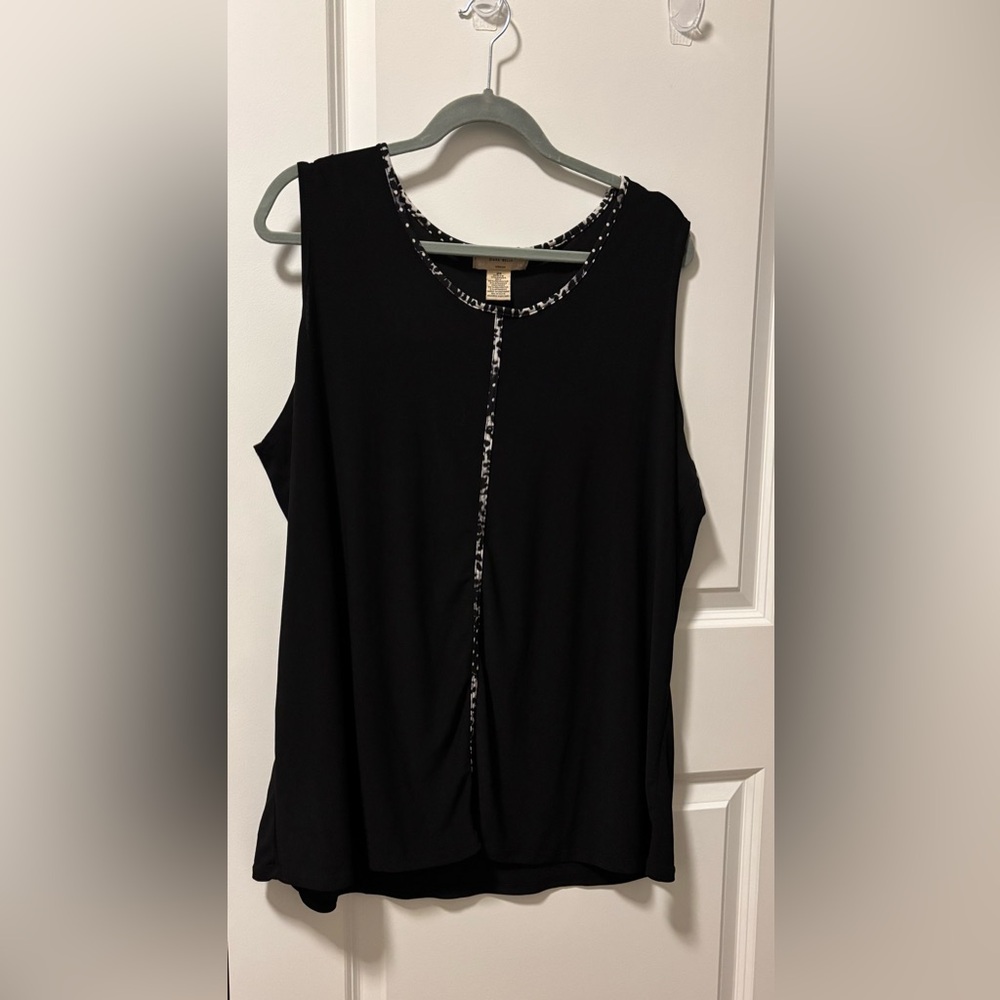 Chic Black Sleeveless Tank Top